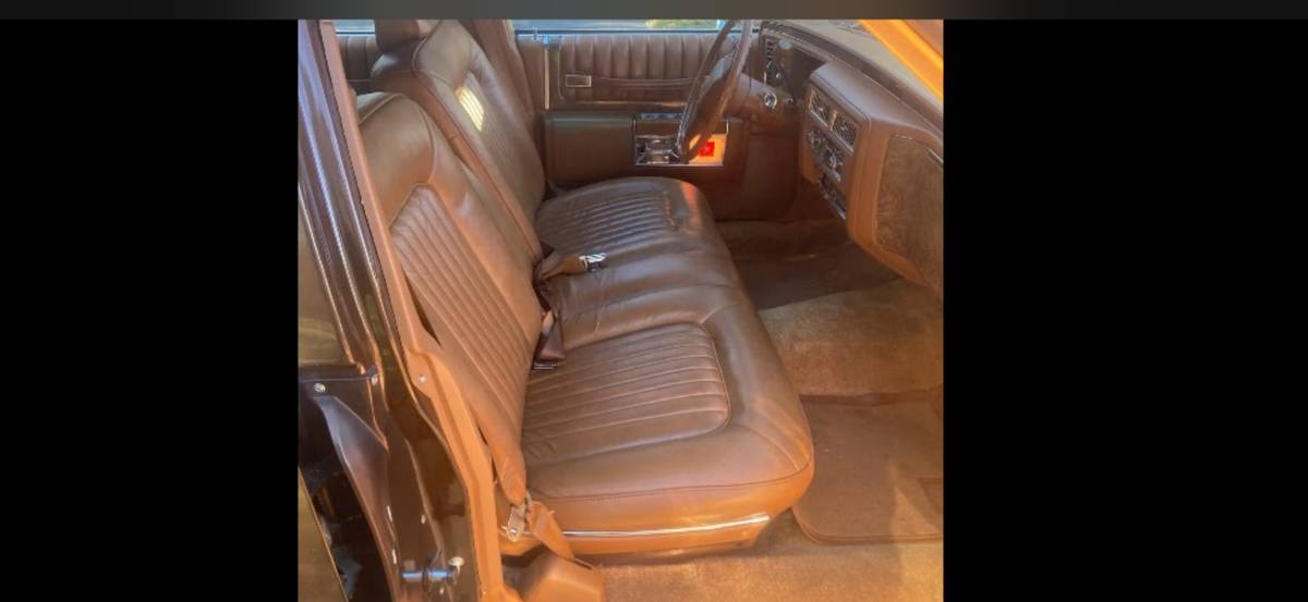 Cadillac-sedan-deville-1979-brown-8