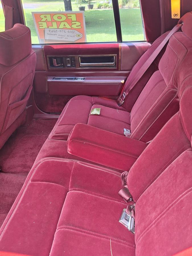 Cadillac-sedan-deville-1990-black-4
