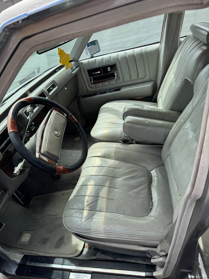 Cadillac-seville-1978-11