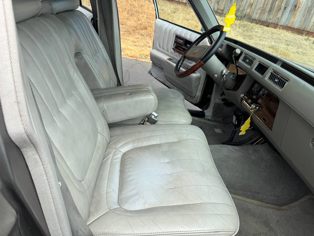 Cadillac-seville-1978-15