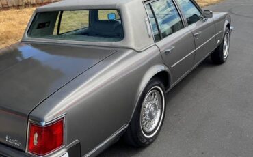 Cadillac-seville-1978-3
