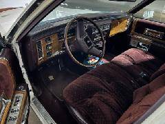 Cadillac-seville-1981-white-2