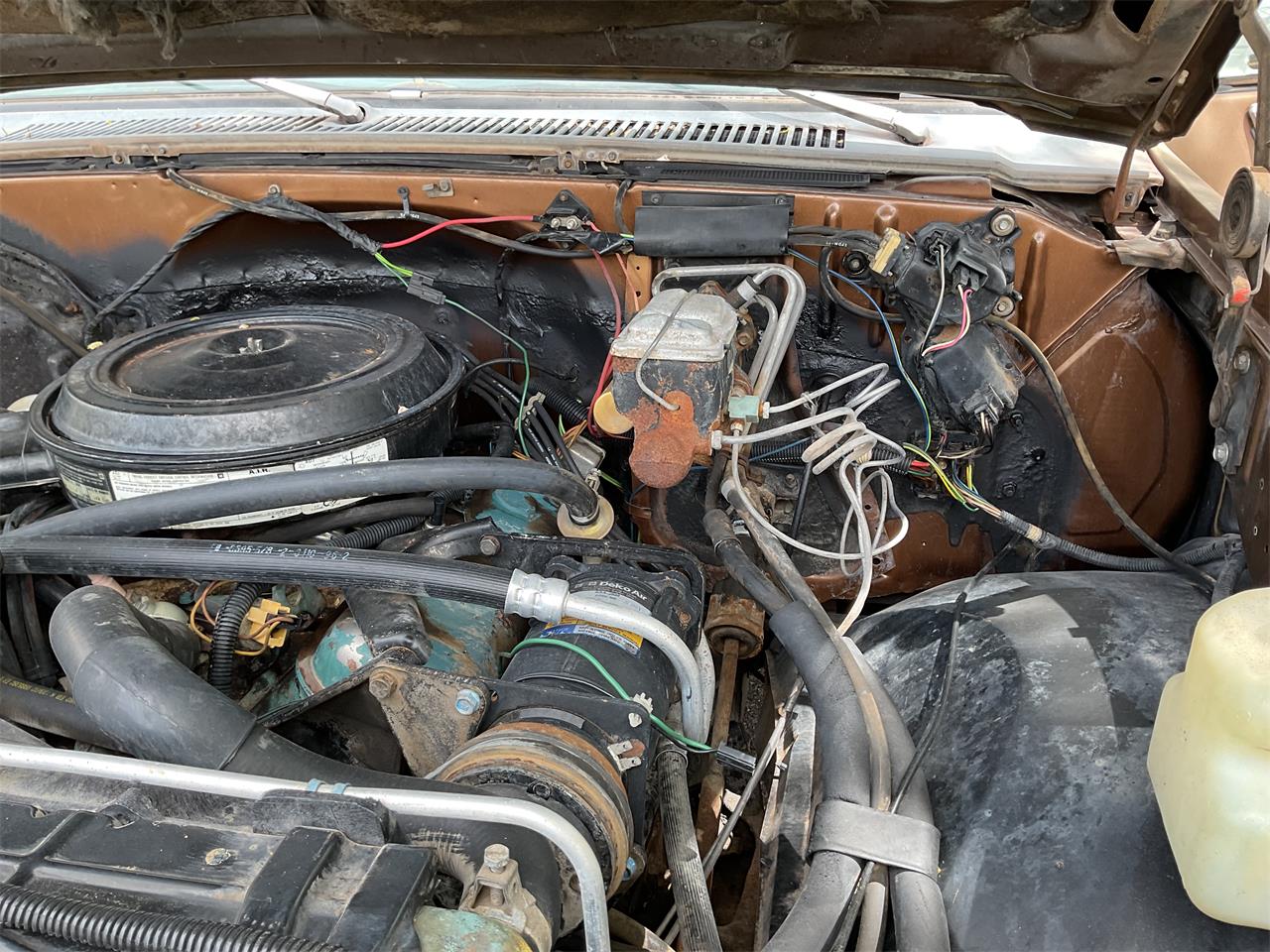 Chevrolet-1-ton-dually-1981-Brown-metallic-Beige-16