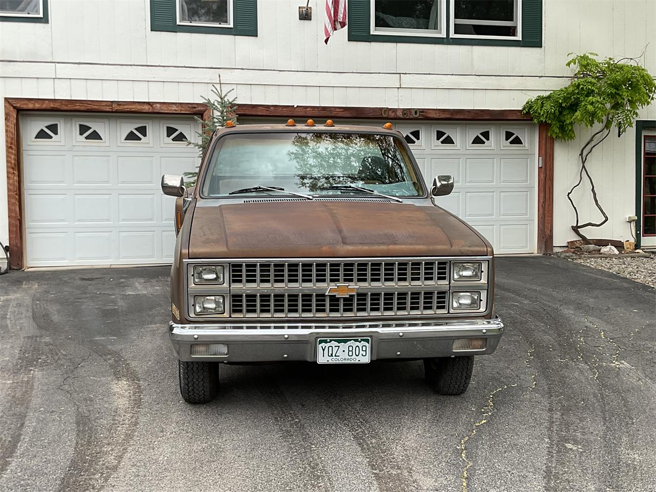 Chevrolet-1-ton-dually-1981-Brown-metallic-Beige-2