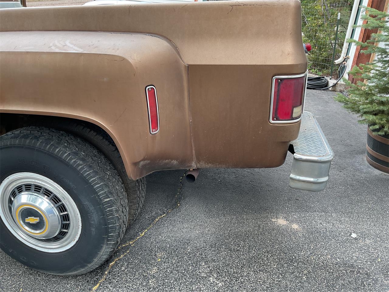 Chevrolet-1-ton-dually-1981-Brown-metallic-Beige-26