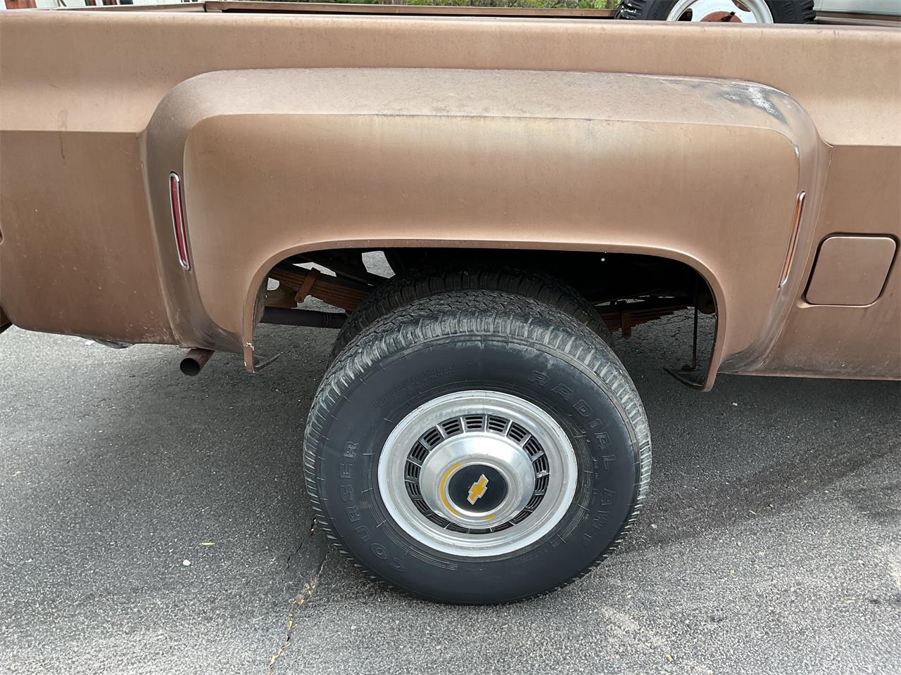 Chevrolet-1-ton-dually-1981-Brown-metallic-Beige-27