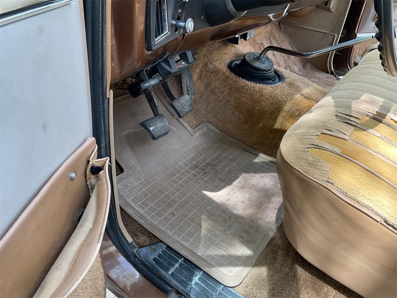 Chevrolet-1-ton-dually-1981-Brown-metallic-Beige-9