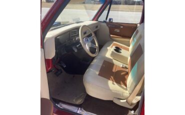 Chevrolet-12-ton-shortbox-1982-Red-Beige-6