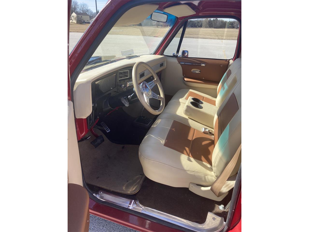 Chevrolet-12-ton-shortbox-1982-Red-Beige-6