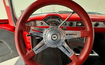 Chevrolet-150-1955-Brilliant-Red-Gray-10