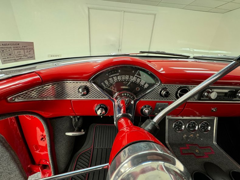 Chevrolet-150-1955-Brilliant-Red-Gray-11