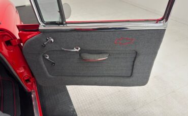 Chevrolet-150-1955-Brilliant-Red-Gray-38