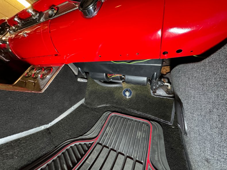 Chevrolet-150-1955-Brilliant-Red-Gray-46