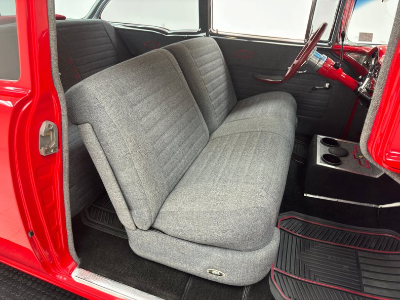 Chevrolet-150-1955-Brilliant-Red-Gray-7