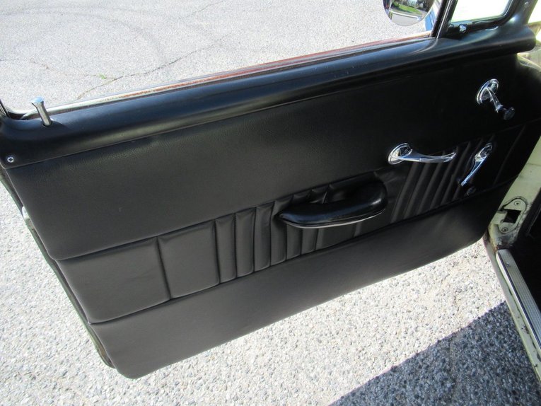 Chevrolet-150-1956-Calypso-Cream-Black-18