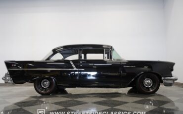 Chevrolet-150-1957-Black-Black-44
