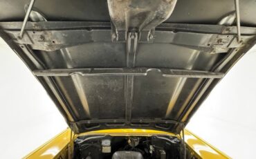 Chevrolet-150-1957-Mustard-Gold-Black-37