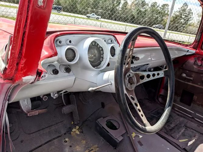Chevrolet-150-1957-Red-Red-vinyl-8