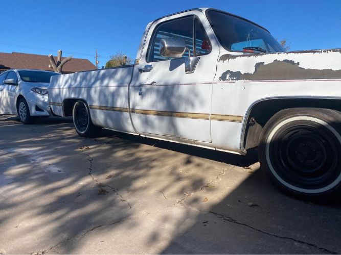 Chevrolet-1500-1985-White-Red-7