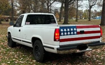 Chevrolet-1500-1988-White-Tan-1