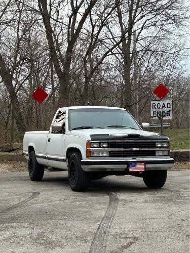 Chevrolet-1500-1988-White-Tan-10