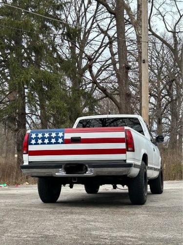 Chevrolet-1500-1988-White-Tan-2