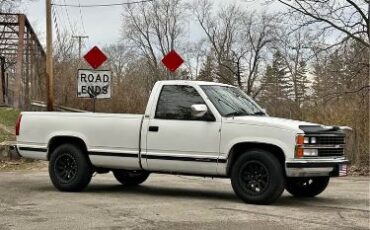 Chevrolet-1500-1988-White-Tan
