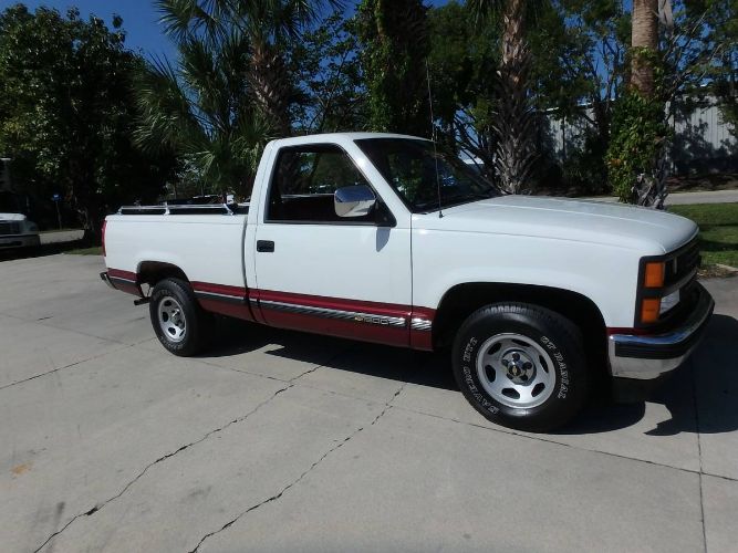Chevrolet-1500-1989-White-Red-10