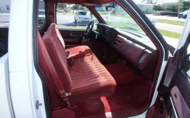 Chevrolet-1500-1989-White-Red-9