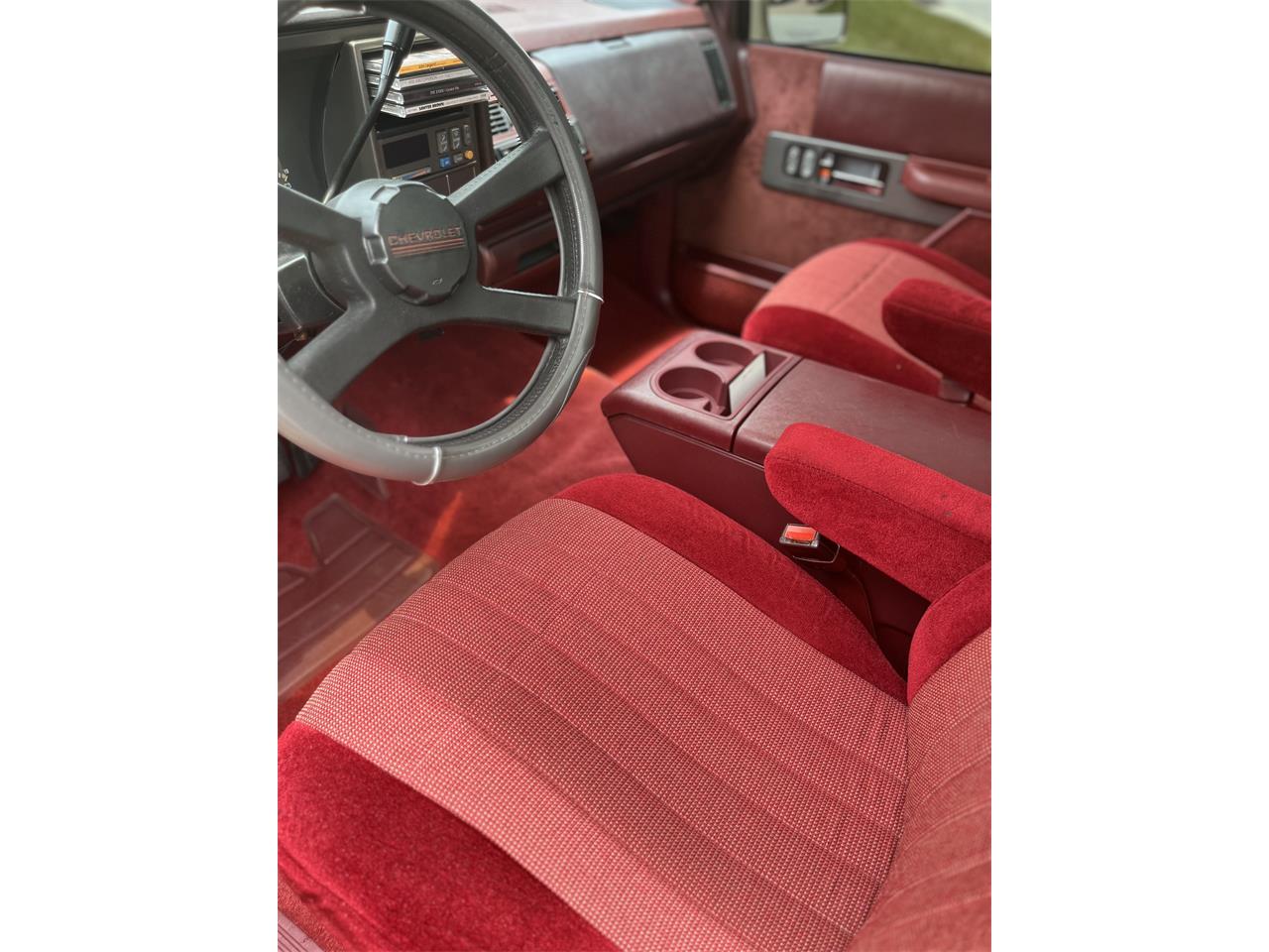 Chevrolet-1500-1992-Gold-over-burgundy-Dark-Red-11