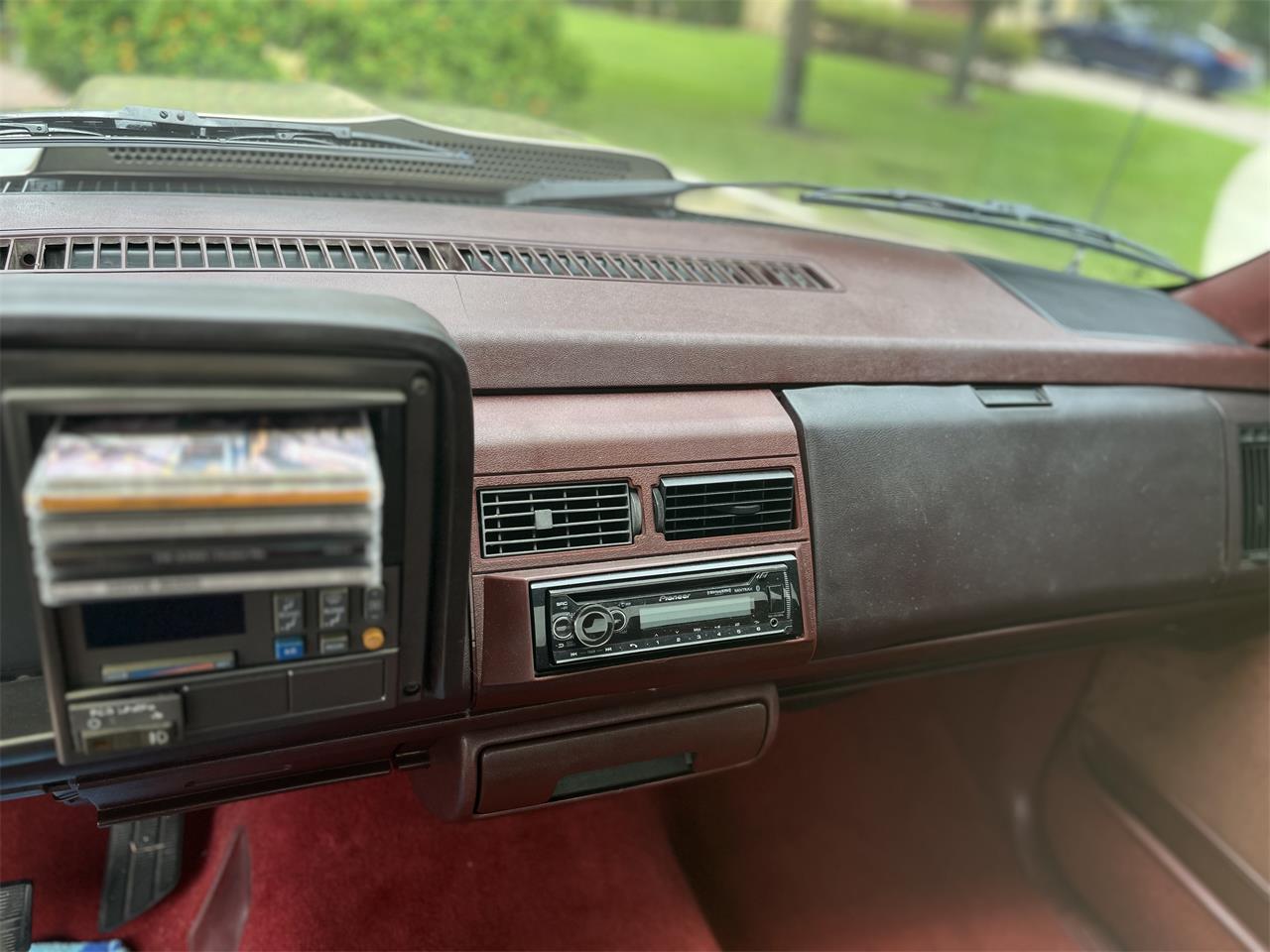 Chevrolet-1500-1992-Gold-over-burgundy-Dark-Red-15