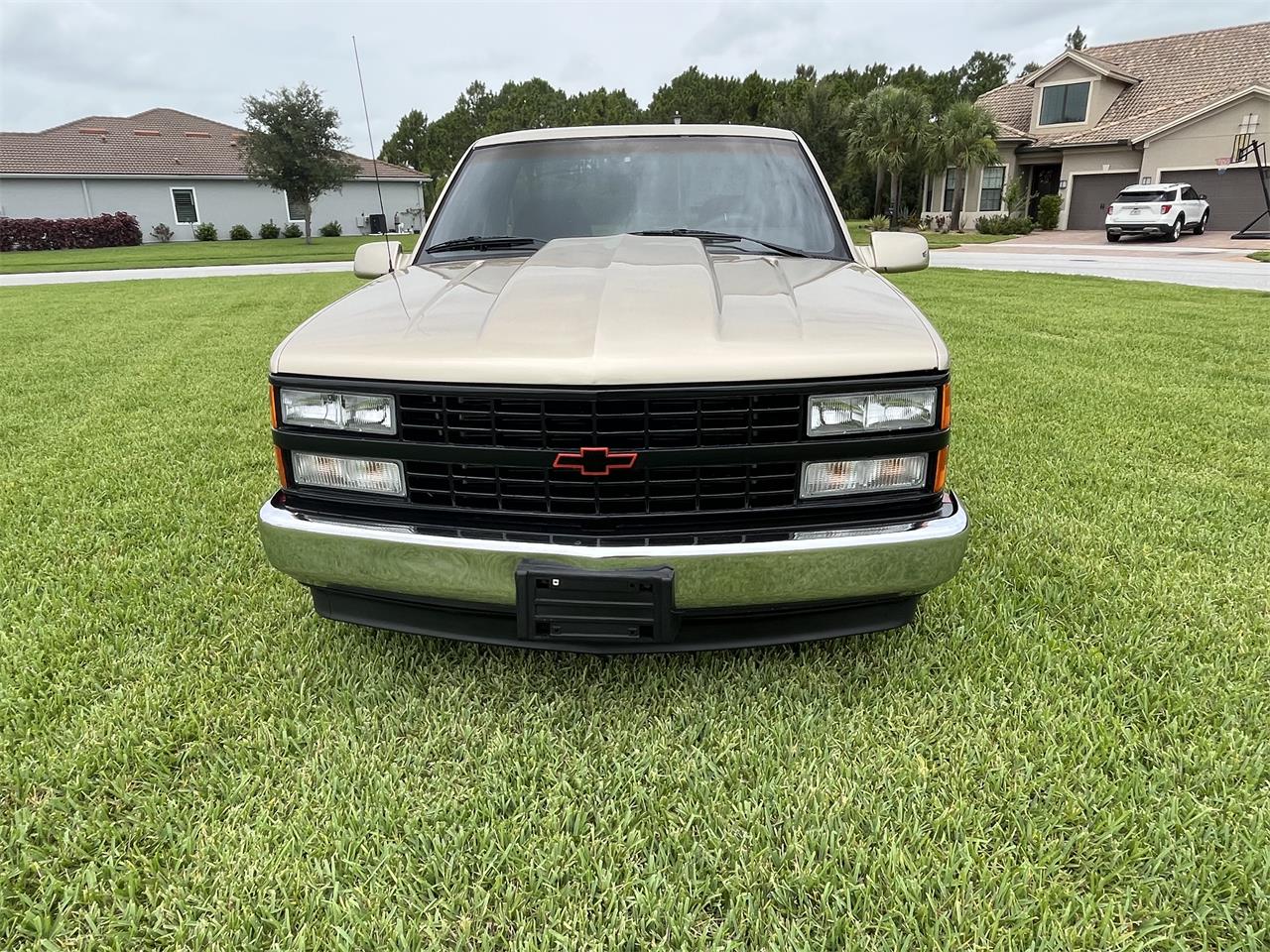 Chevrolet-1500-1992-Gold-over-burgundy-Dark-Red-6