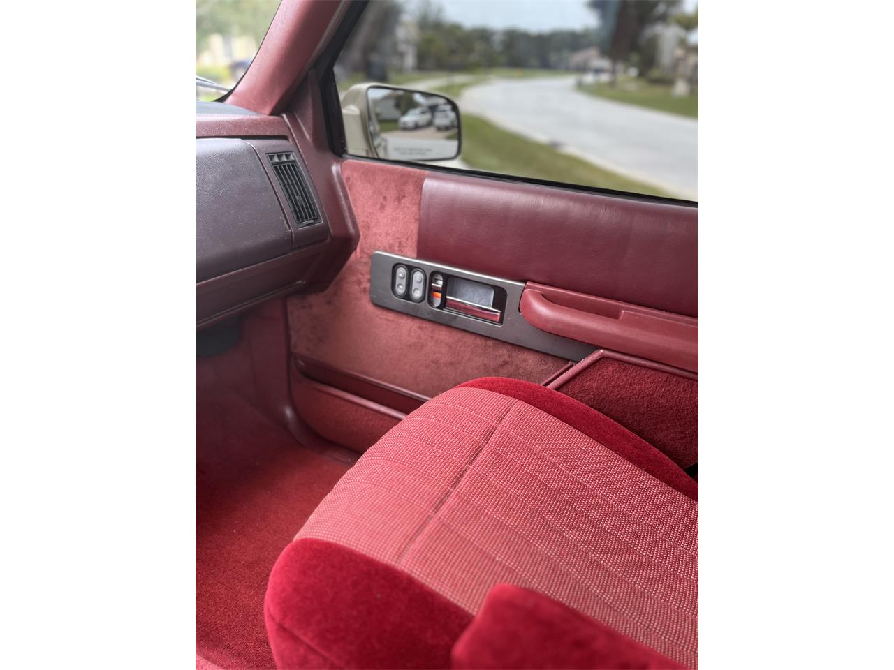 Chevrolet-1500-1992-Gold-over-burgundy-Dark-Red-9