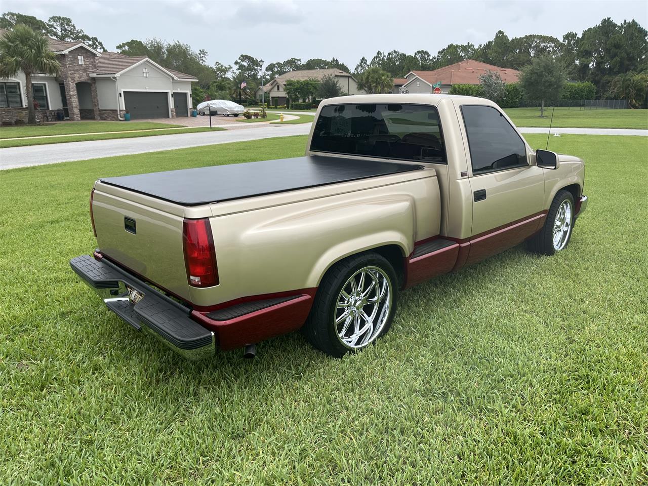 Chevrolet-1500-1992-Gold-over-burgundy-Dark-Red