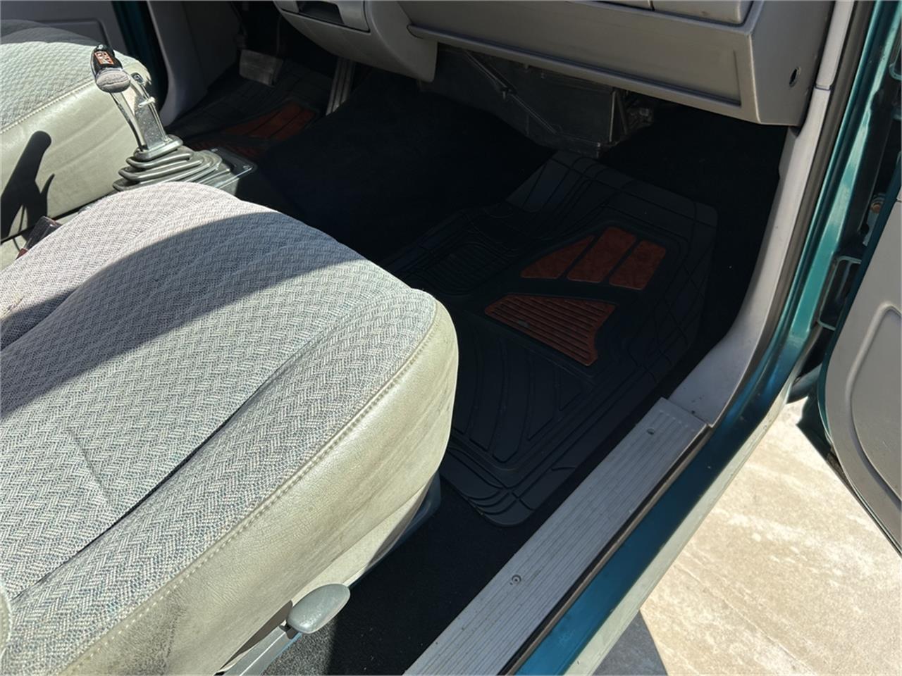 Chevrolet-1500-1994-Teal-Gray-55