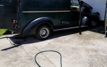 Chevrolet-1946-green-1
