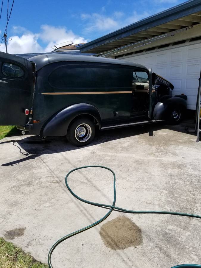 Chevrolet-1946-green-1