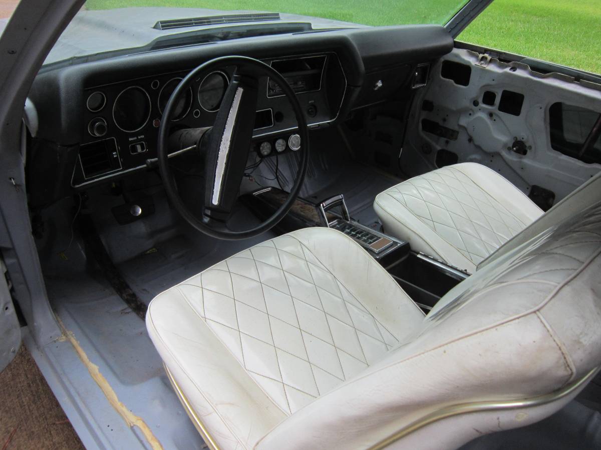 Chevrolet-1970-white-11