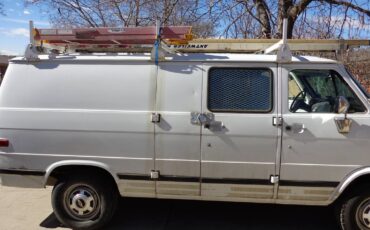 Chevrolet-1994-white-1