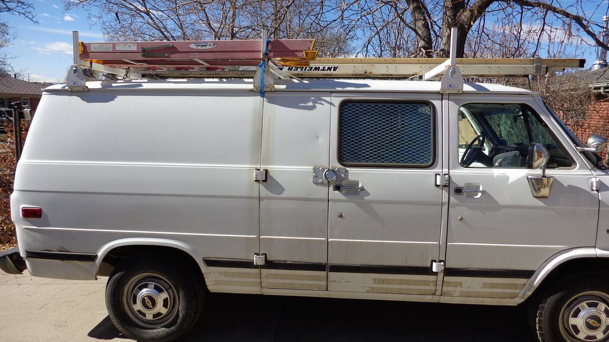 Chevrolet-1994-white-1