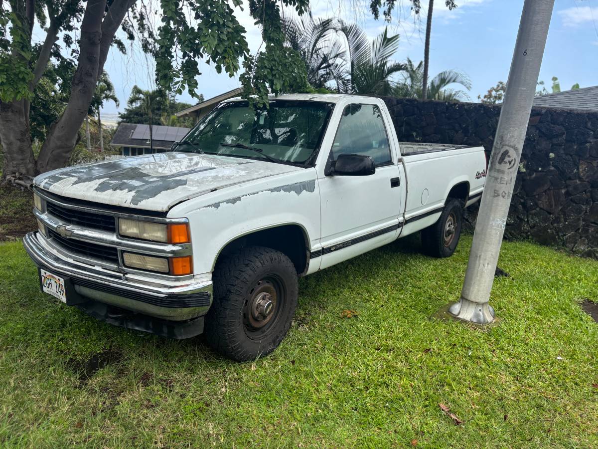 Chevrolet-1995-white-1
