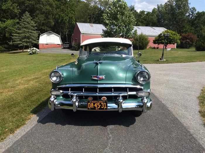Chevrolet-210-1954-Bermuda-GreenIvory-1