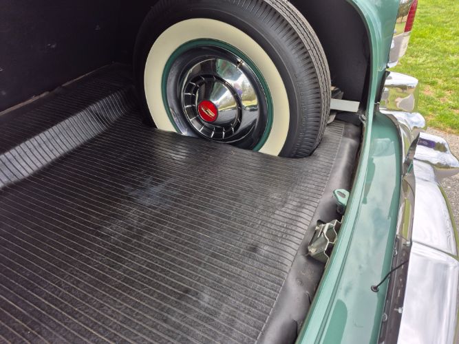 Chevrolet-210-1954-Bermuda-GreenIvory-12