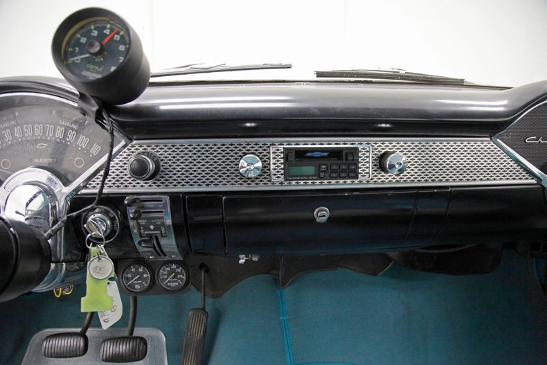 Chevrolet-210-1955-Turquoise-Turquoise-29