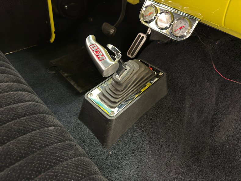 Chevrolet-210-1955-Yellow-Black-12