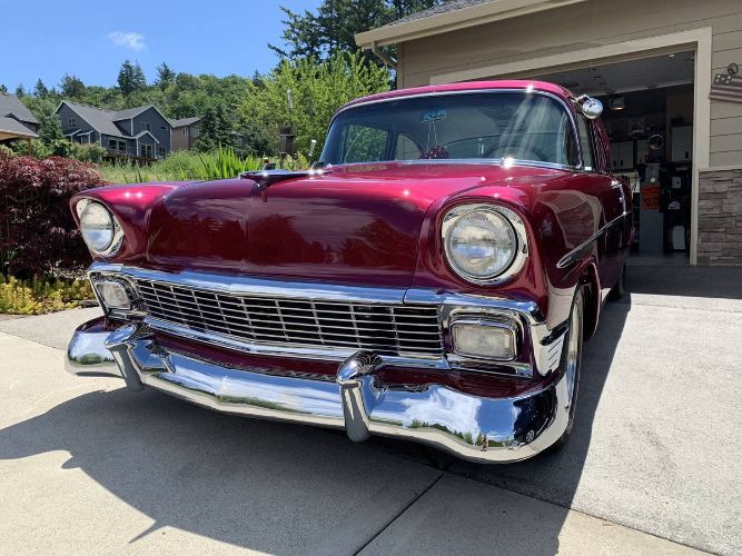 Chevrolet-210-1956-Brandy-Wine-Pear-Gray-Leather-11
