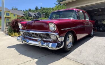 Chevrolet-210-1956-Brandy-Wine-Pear-Gray-Leather
