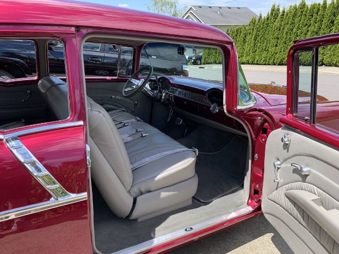 Chevrolet-210-1956-Brandy-Wine-Pear-Gray-Leather-7