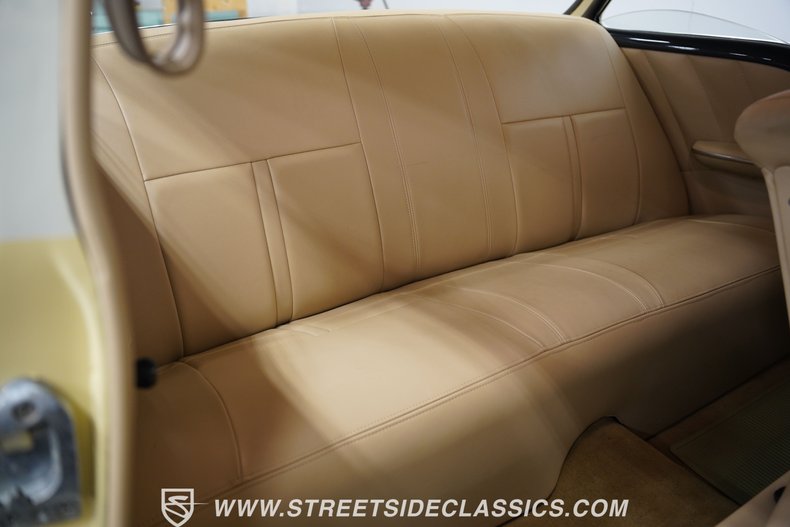 Chevrolet-210-1956-Yellow-Tan-5