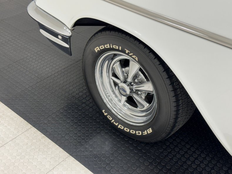 Chevrolet-210-1957-Imperial-Ivory-Black-11